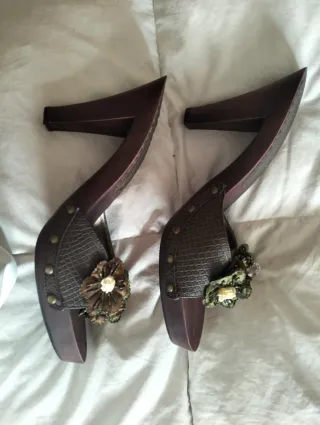 Zuecos de mujer tacon