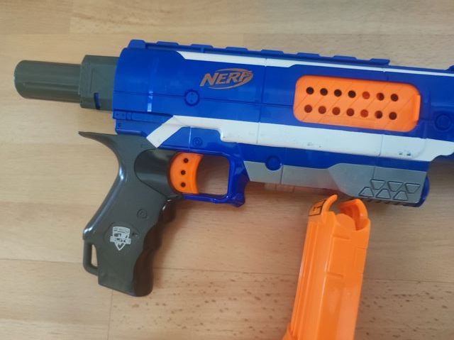 McKenzie Chandal con capucha Base Poly Zip