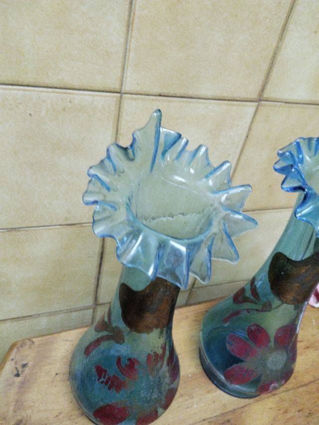 Antigua pareja jarrones cristal