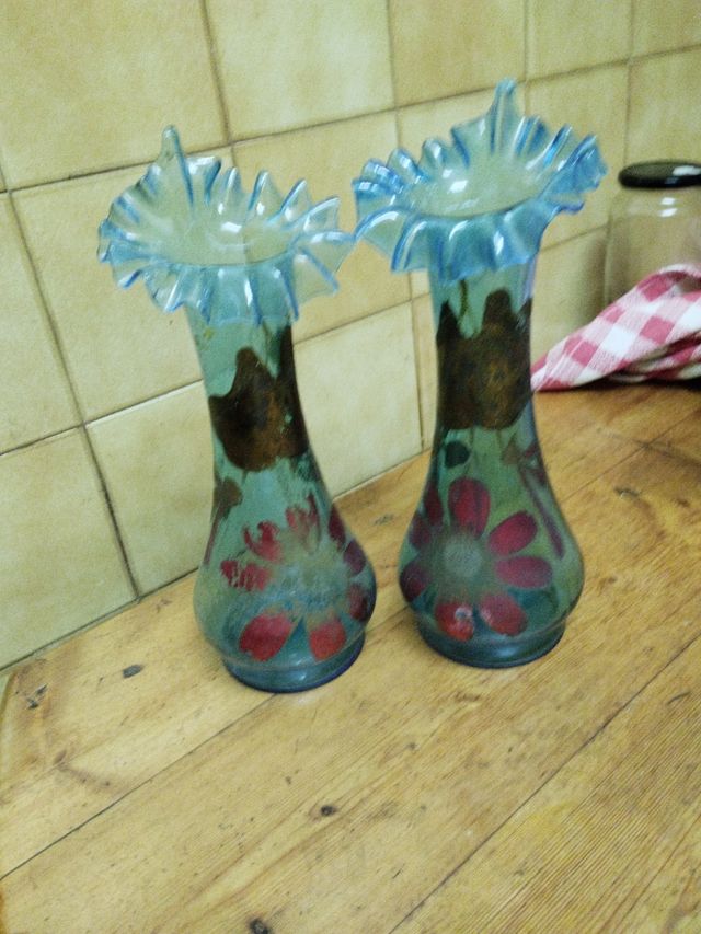 Antigua pareja jarrones cristal