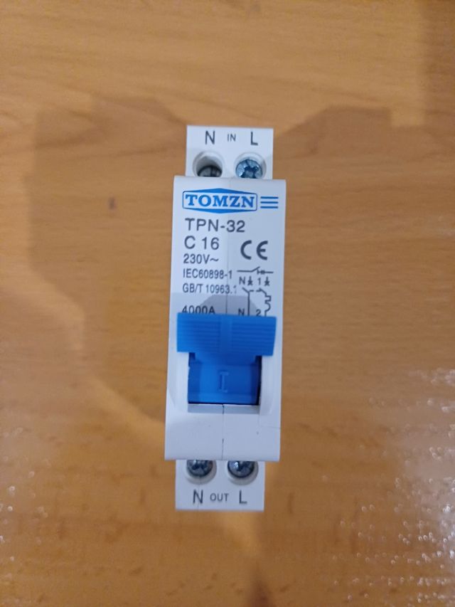 Dpn 16a Magnetotermico estrecho