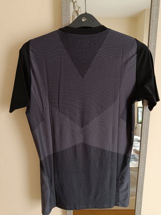 Camiseta térmica Umbro negra