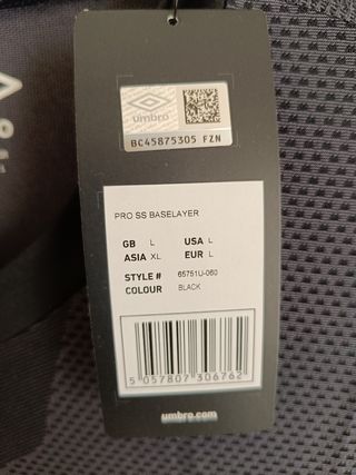 Camiseta térmica Umbro negra