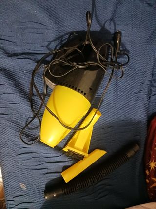 Aspirapolvere per auto