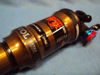 NUEVO Amortiguador FOX Kashima 165x38 Mando remoto