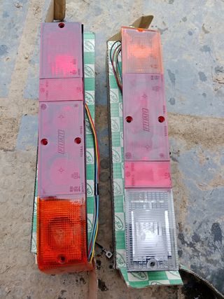 Pilotos traseros de Seat ritmo