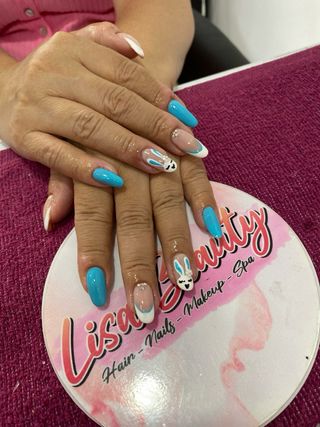 MANICURISTA COLOMBIANA🇨🇴