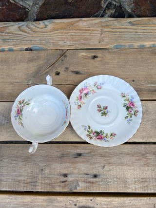 TAZA ROYAL ALBERT MOSS ROSE