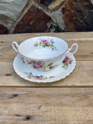 TAZA ROYAL ALBERT MOSS ROSE