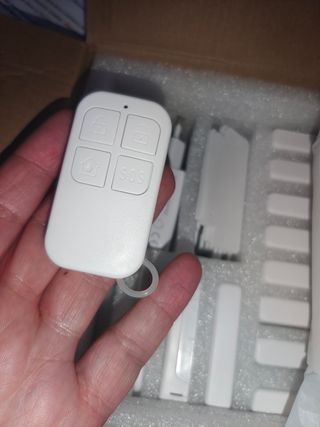 Alarma con 10 sensores, 16 accesorios