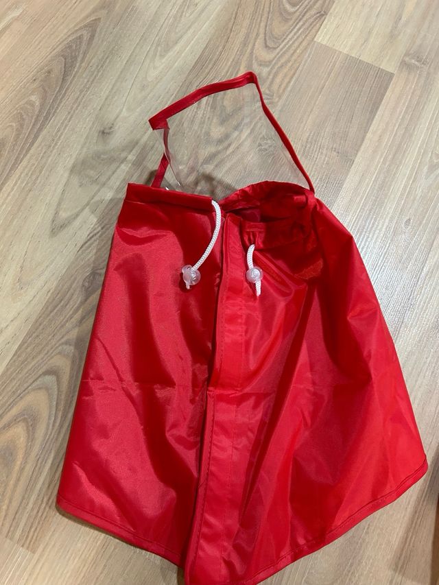 Chubasquero de perro