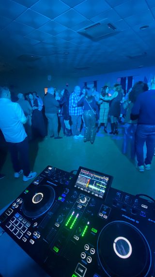 Dj Eventos privados (Oferta comuniones).