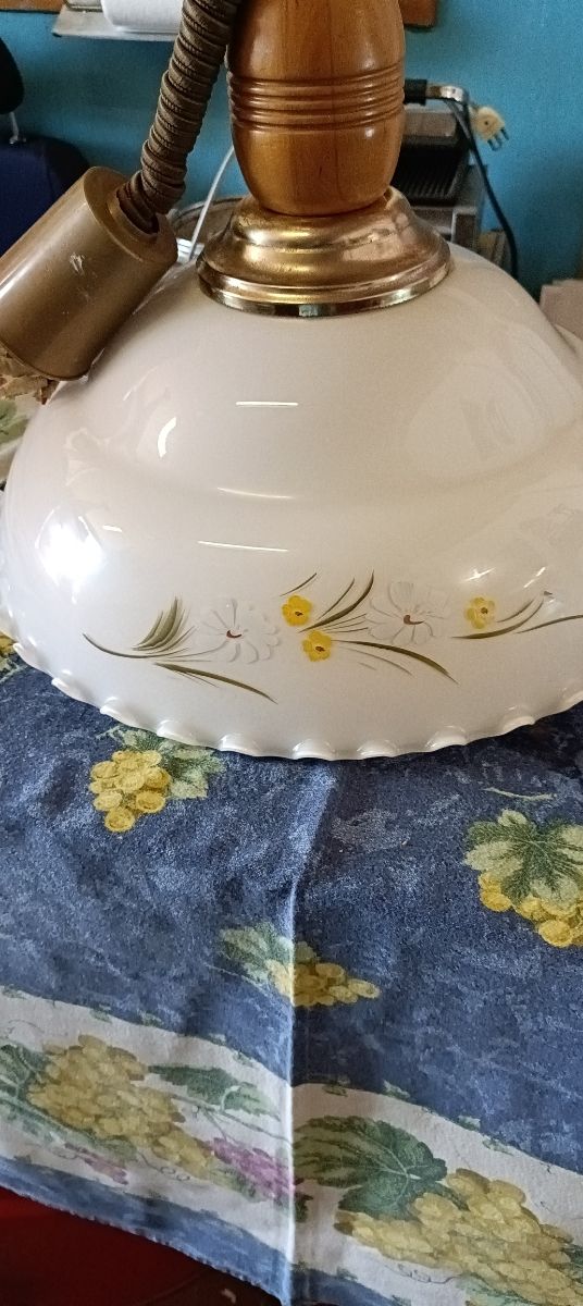 Lampadario country, dipinto a mano