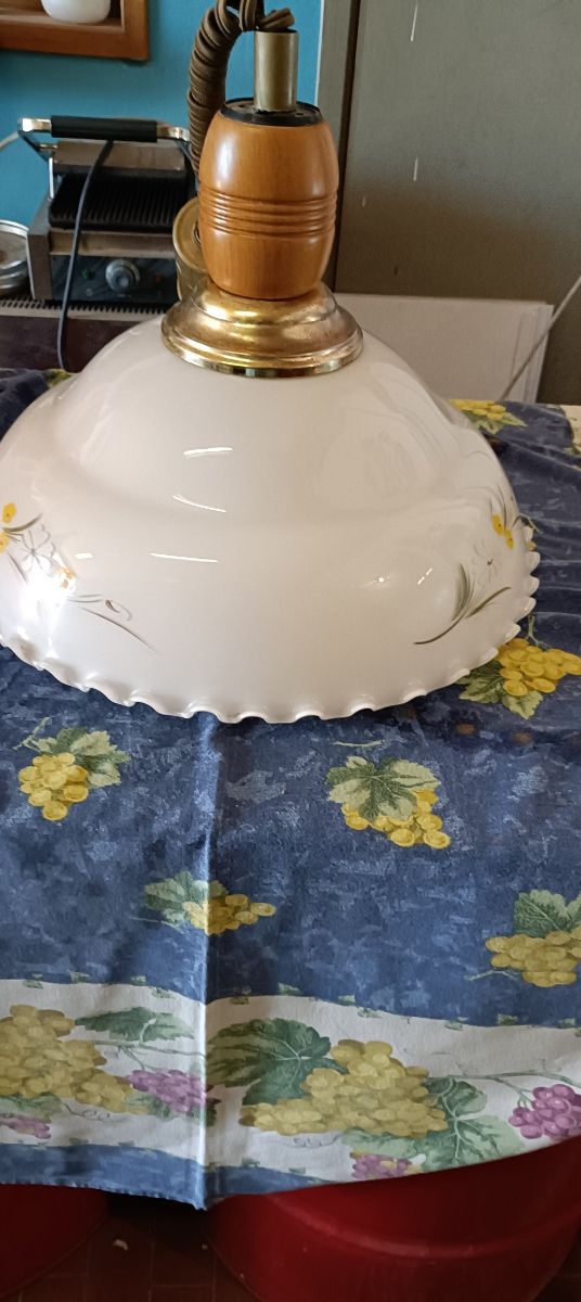 Lampadario country, dipinto a mano