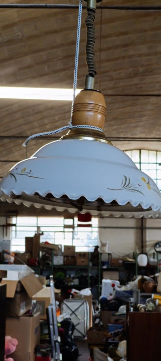 Lampadario country, dipinto a mano