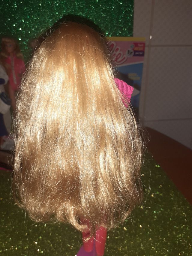 Barbie Beauty Secŕet con omaggi