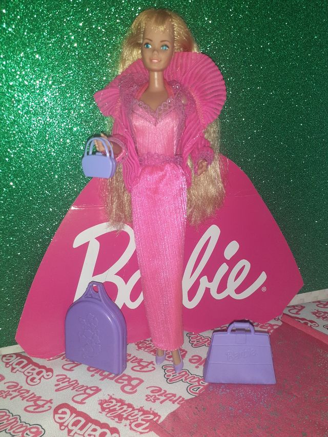 Barbie Beauty Secŕet con omaggi