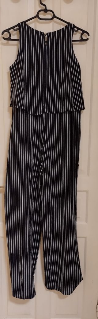 Mono traje estilo formal