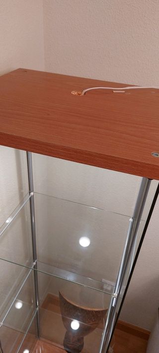 N° 180.- Armario estantería cristal