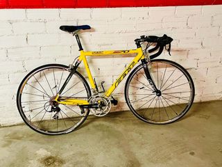 Bici carretera Felt F70