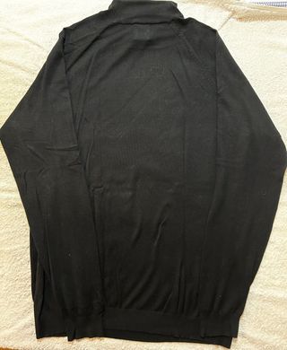 Jersey de cuello alto Zara. Color Negro. Talla M.