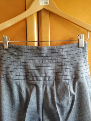 Conjunto de Pantalón y Blusa de Mujer 