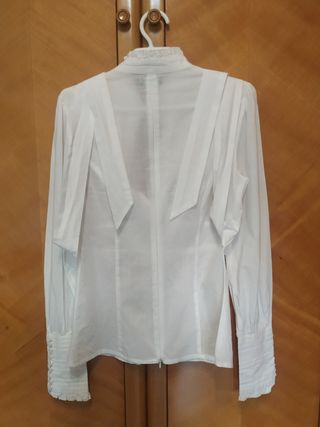Conjunto de Pantalón y Blusa de Mujer 