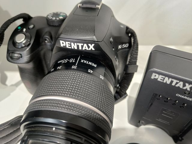 📷 Pentax K-50 + DAL 18-55 WR + 50-200 WR 📷