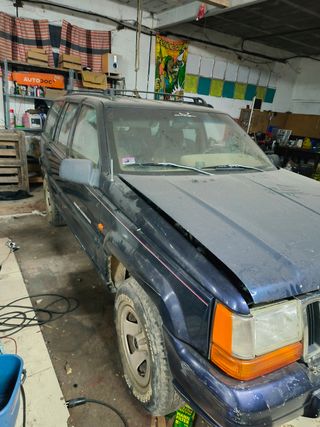 Jeep Cherokee 1997 o cambio por moto de monte