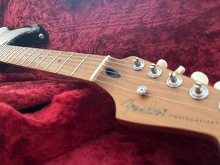 Fender stratocaster relic