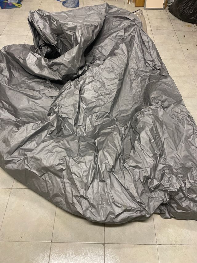 funda coche pequeño.  Cubrecoche