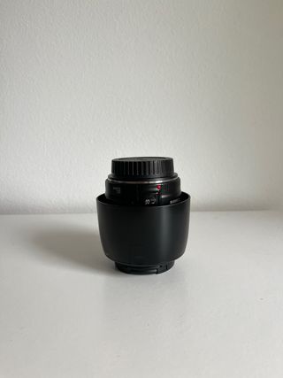 Canon EF 85mm f/1.8 USM
