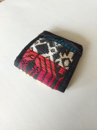 Portafogli etnico in tessuto