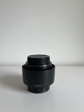 Canon EF 50mm f/1.4 USM