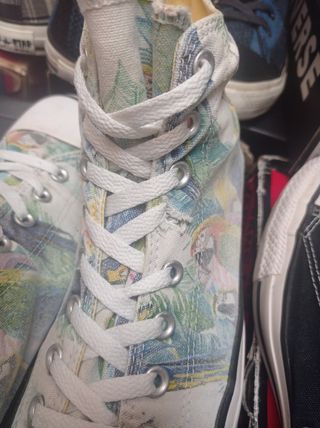 Converse Chuck Taylor All Star special. 43