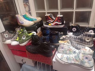 Converse Chuck Taylor All Star special. 43