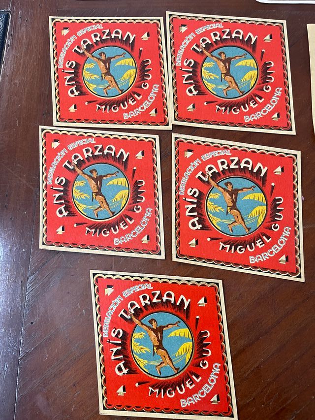 17 etiquetas antiguas, licores, Miguel Guiu