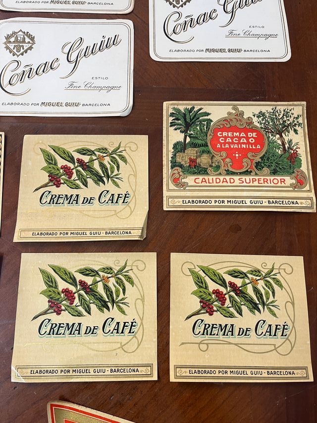 17 etiquetas antiguas, licores, Miguel Guiu