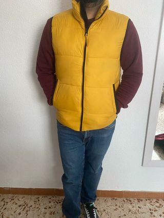 Chaleco acolchado mostaza Talla M