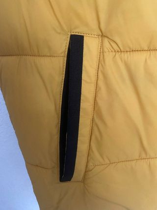 Chaleco acolchado mostaza Talla M