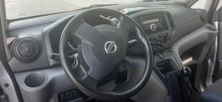 Nissan NV200 2010