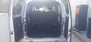 Nissan NV200 2010