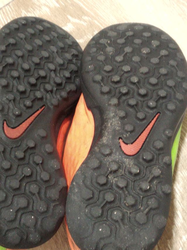 Zapatillas fútbol 29.5