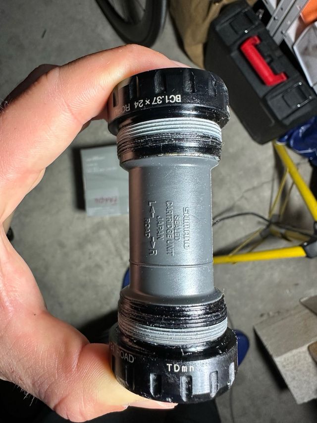 Cazoletas Pedalier Shimano