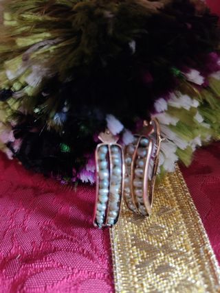 Pendientes de segoviana antiguos de oro
