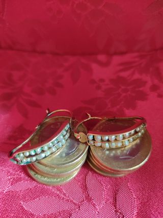 Pendientes de segoviana antiguos de oro
