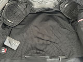 Chaqueta cuero Dainese talla 54