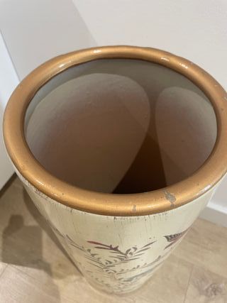 Paragüero de cerámica con diseño flores y pájaros