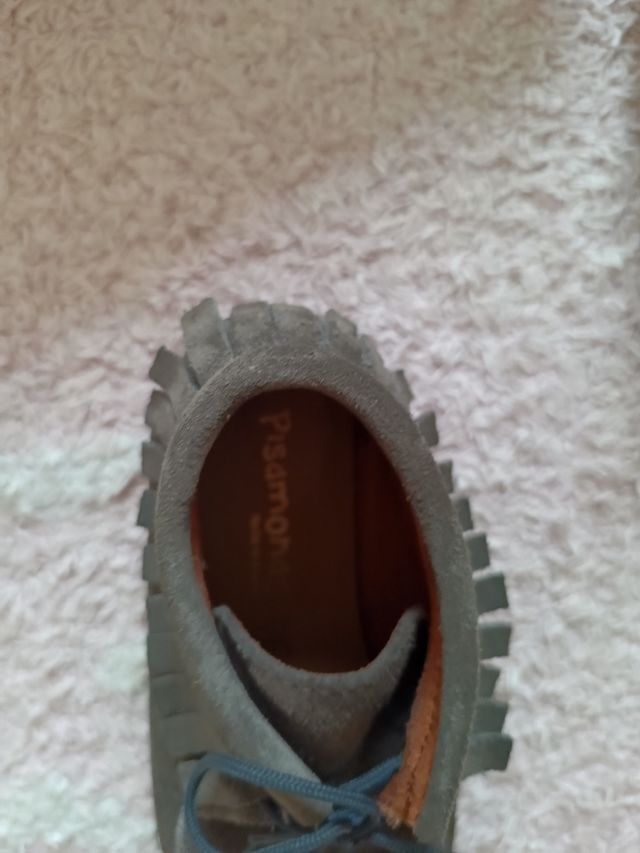 Botas pisamonas talla 27