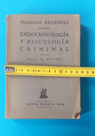 Antiguo libro de medicina